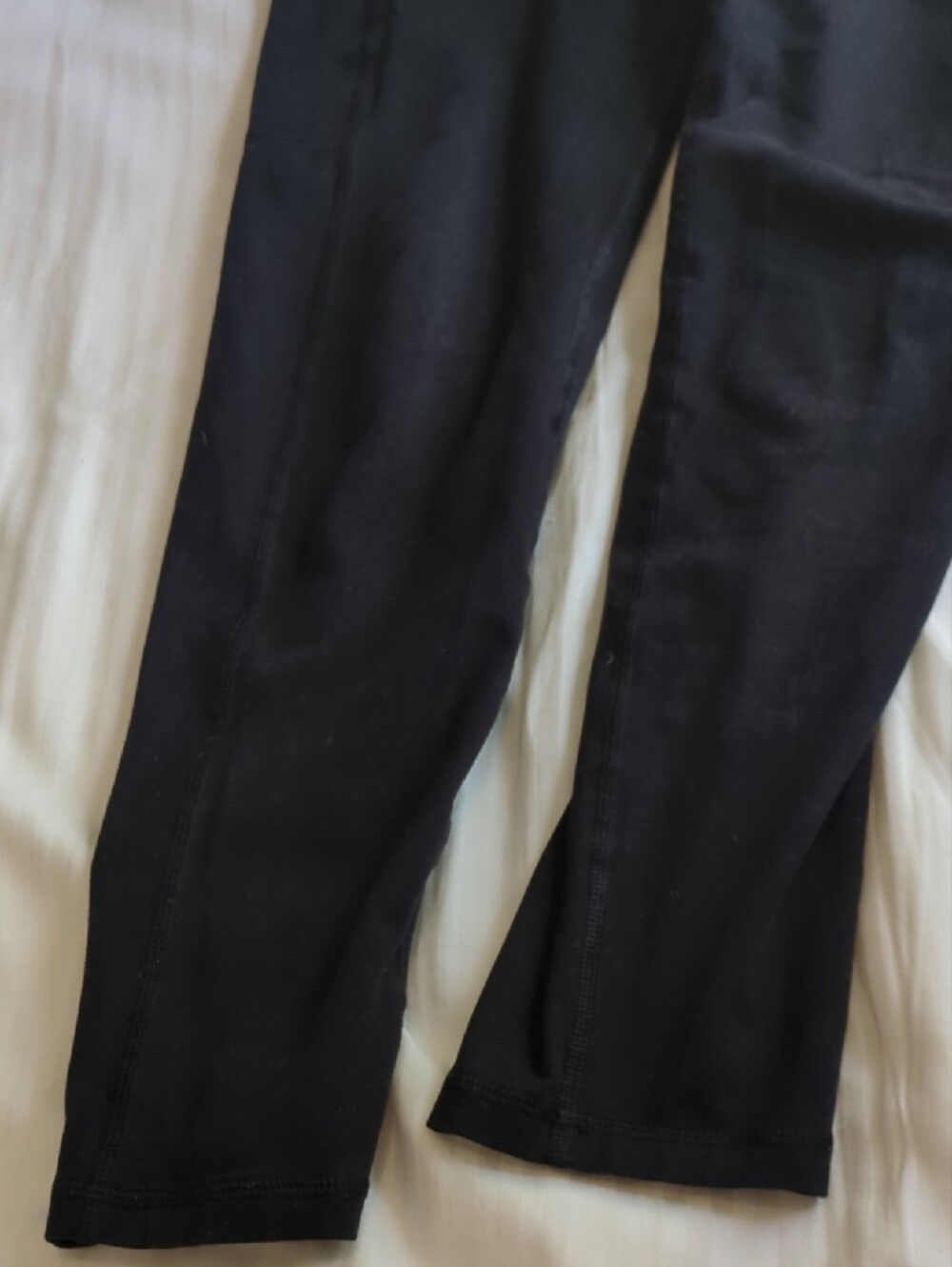 🩷 Offline by Aerie High-Rise Hugger Leggings in Black - Picture 3 of 6